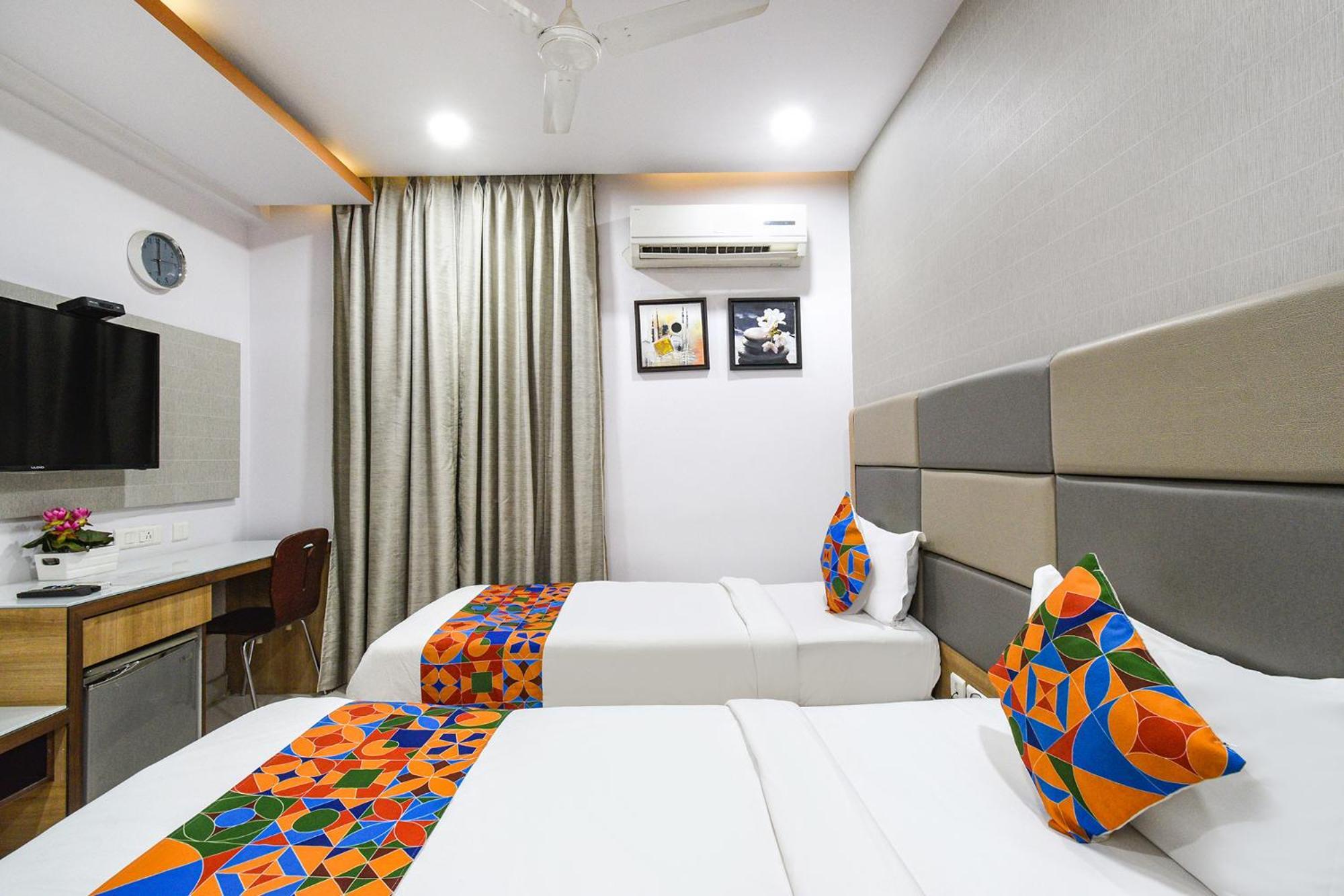 Fabhotel Aditya Homes - Nr Isb, Gachibowli Hyderabad Exterior photo